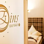 Schottennester Schlafen An Der Kraemerbruecke