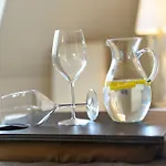 Schottennester Schlafen An Der Kraemerbruecke