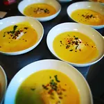 Schottennester Schlafen An Der Kraemerbruecke *