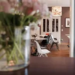 Schottennester Schlafen An Der Kraemerbruecke エアフルト