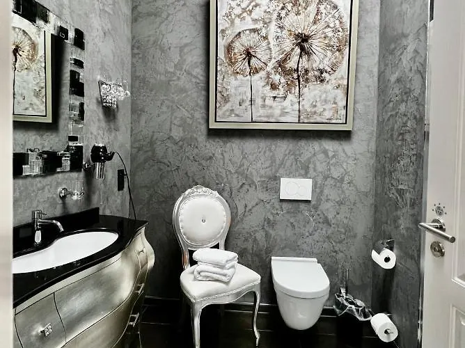 Schottennester Schlafen An Der Krämerbrücke *