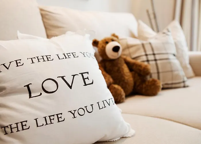 Schottennester Schlafen An Der Krämerbrücke Erfurt