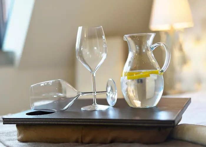 Schottennester Schlafen An Der Krämerbrücke