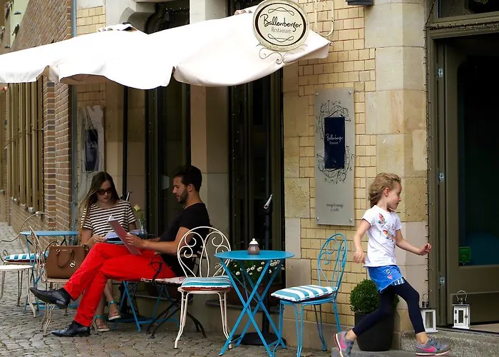 Schottennester Schlafen An Der Kraemerbruecke